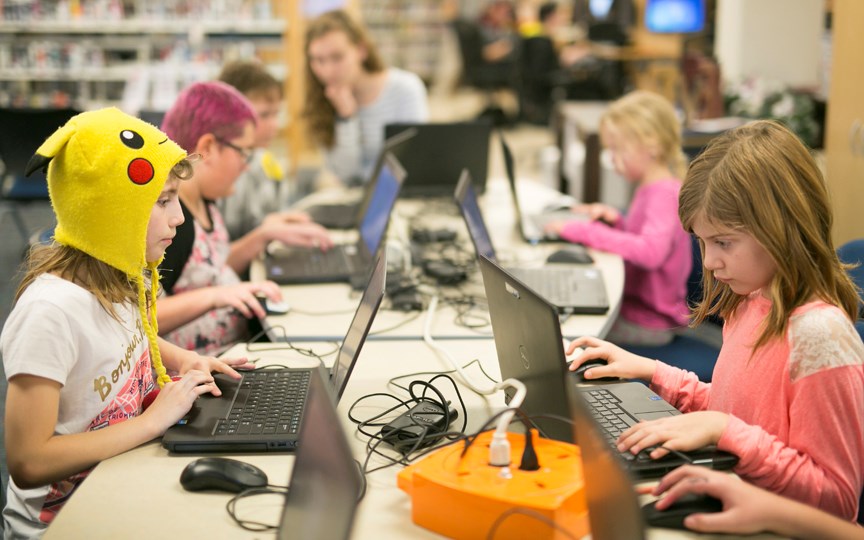 NEW TWEEN CLUB ó Members of the new Tween Club Denver De Jong, left, and Abbie Messervey play Minecraft at the Sundre Municipal Library on Wednesday, Nov. 18. The club gets