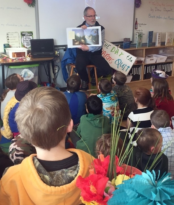 Sundre mayor Terry Leslie was among several volunteers who spent time reading stories with River Valley School students on Friday, Jan. 27 in recognition of national Family