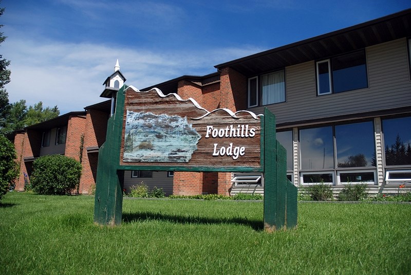The steering committee tasked with recommending a future use for the former and now vacant Foothills Lodge seniors&#8217; living facility has completed a report that will be