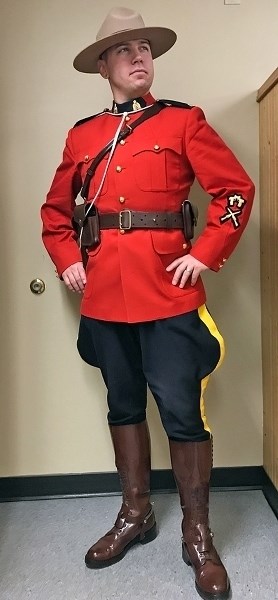 Const. Jared Hamilton, the newest member of the Sundre RCMP detachment, struck a pose looking dapper in the Red Serge, which he donned for the annual Remembrance Day service.