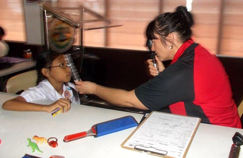 Sundre optometrist Tanya Sitter recently volunteered to provide eye exams for students in the Philippines.