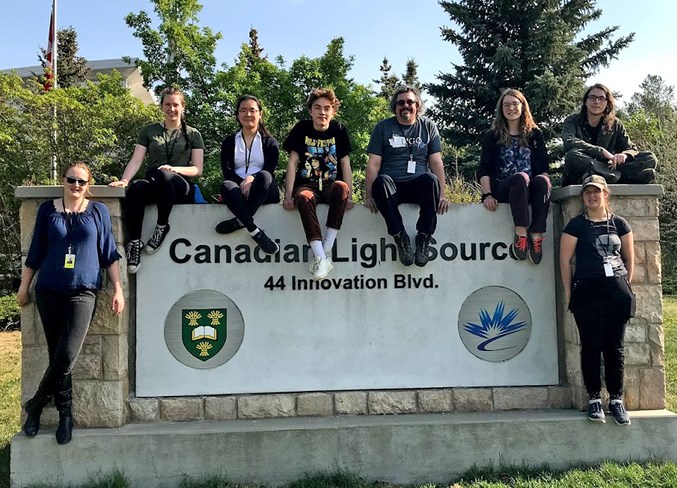  A group of seven Sundre High School students participated in a 14-month endeavour to develop and conduct an experiment studying fungal remediation of hexavalent chromium in soil that has been contaminated by ash from chromated copper arsenate (CCA) pressure treated lumber, culminating in a recent trip to the Canadian Light Source at the University of Saskatchewan campus in Saskatoon.