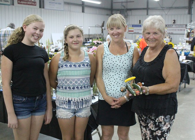 horticultural show family close