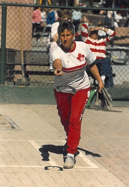 Myrna Kissick pitches horseshoes in the Valley of the Sun, Arizona event in 1992.