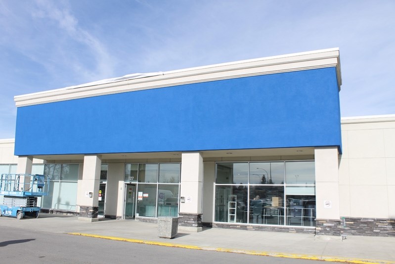 The former Shoppers Drug Mart location will reopen on Oct. 21 under the I.D.A. Pharmacy banner.
