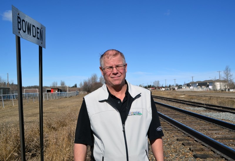 Twenty years ago trains stopped along the rail tracks to load up grain from country elevators. While the old elevators are long gone, Mayor Robb Stuart is hoping a new modern 