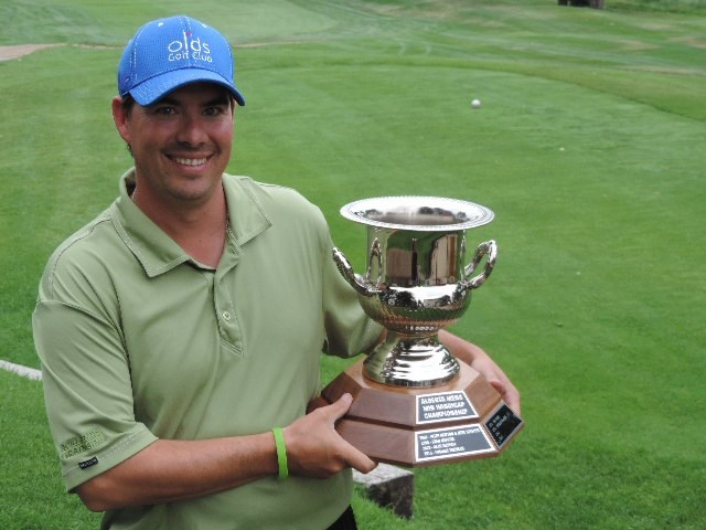 Scott Ouellette, a member of the Olds Golf Club Association, won Alberta Golf&#8217;s Men&#8217;s Mid Handicap Championship held in Drumheller on August 7 and 8 with a score