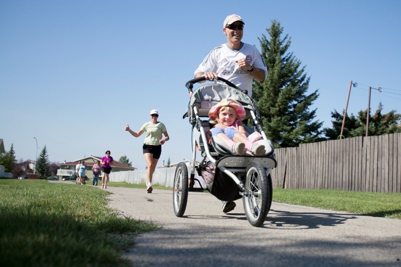 Runners and cyclists came together on Sept. 15 at Centennial Park to take part in 5-km or 10-km runs in support of the Terry Fox Foundation.