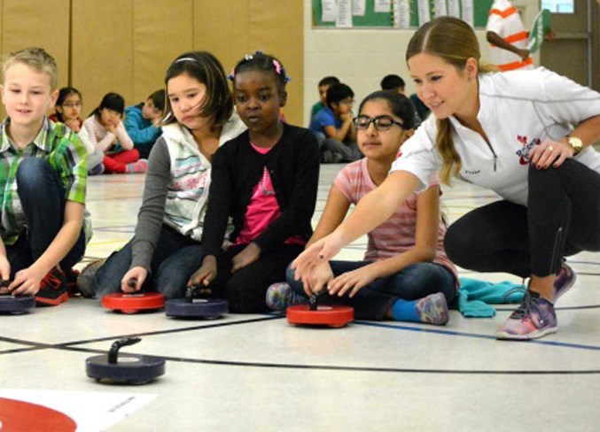 Students check out Rocks &amp; Rings.