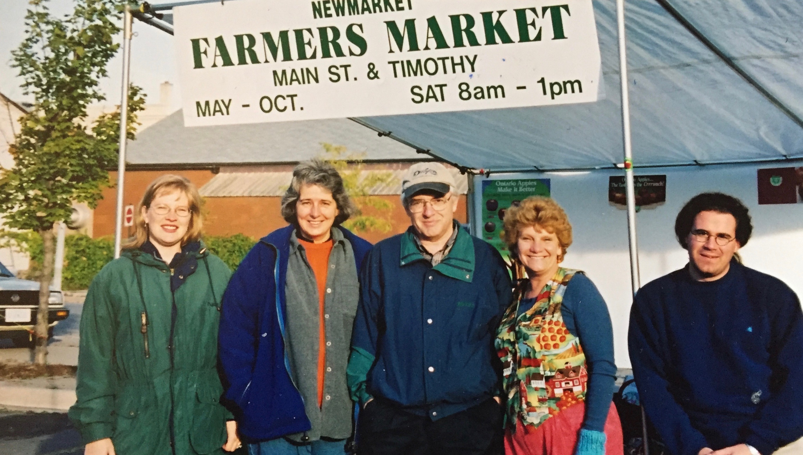 Five Great Reasons to Shop at Your Local Farmers Market - Alden
