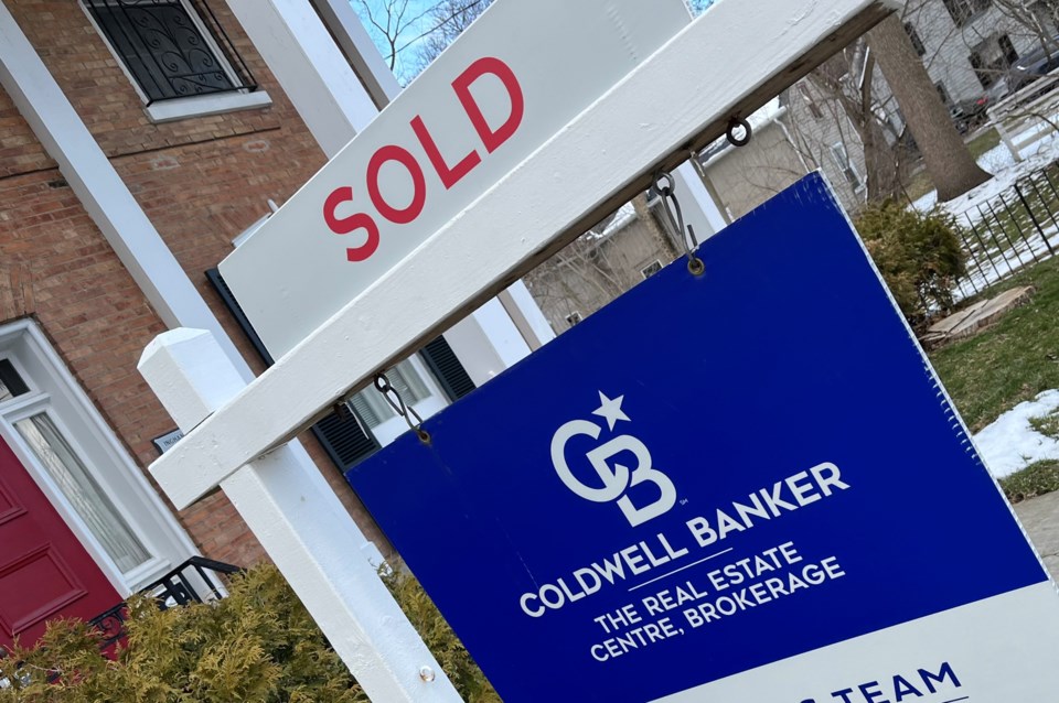 real-estate-sold-sign-newmarket