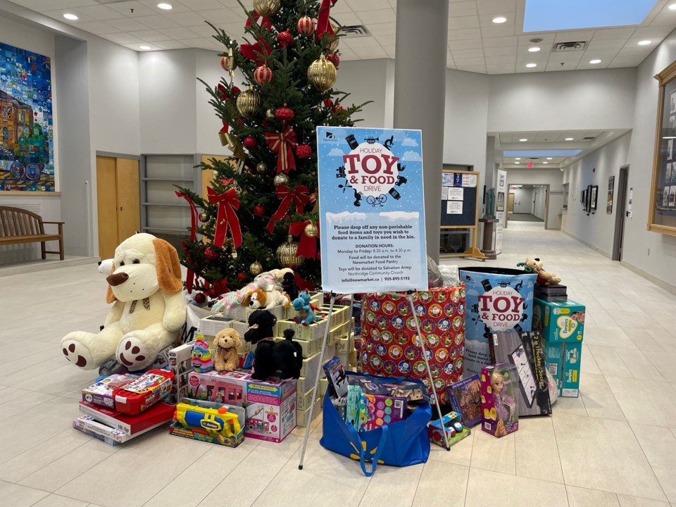 20231108-newmarket-toy-drive