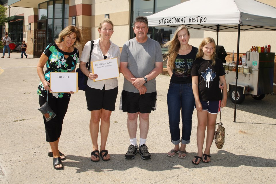 Jill Kellie, from 310-COPE, Shanti Caswell, Principal of Armitage Village PS, Andrew Summers, Heather Neziol, from the Terry Fox Foundation, and her daughter Maday.  Greg King for Newmarket Today