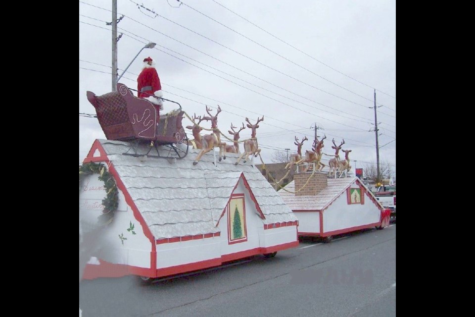 In November 1977, we welcomed a new Santa Claus to the annual parade when after 18 years Jack Groves retired from the role.