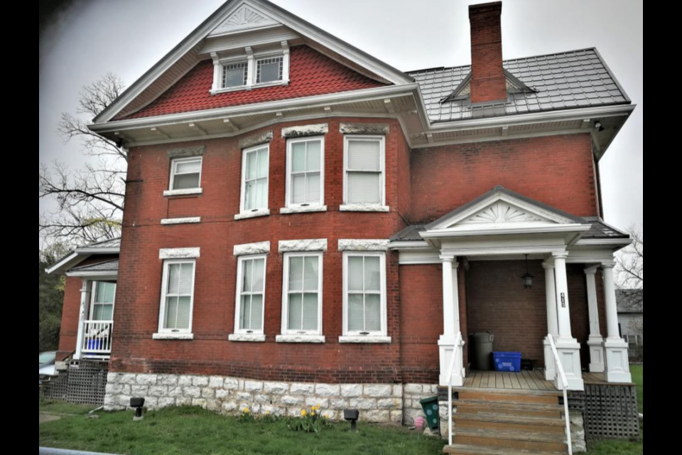 The Town of Newmarket is giving heritage designation to a 415 Davis Dr. home, despite owners objecting out of a desire to redevelop the property. 