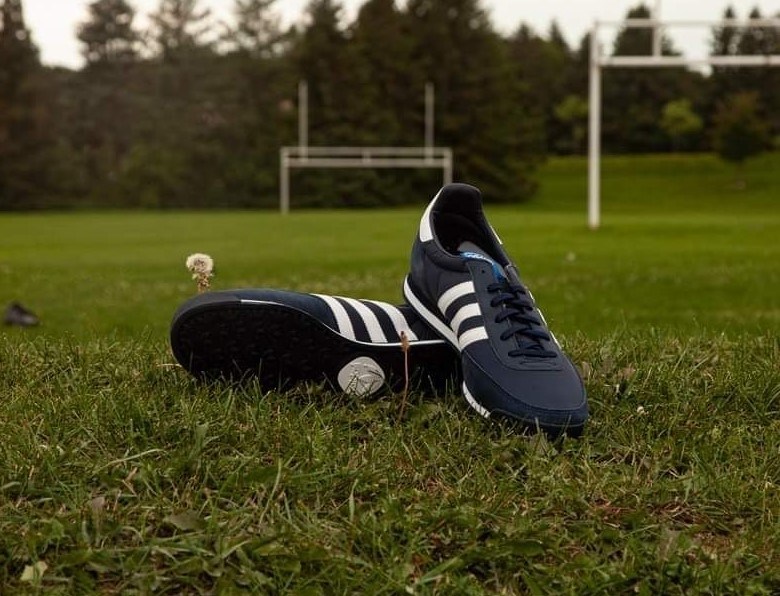 Adidas newmarket top