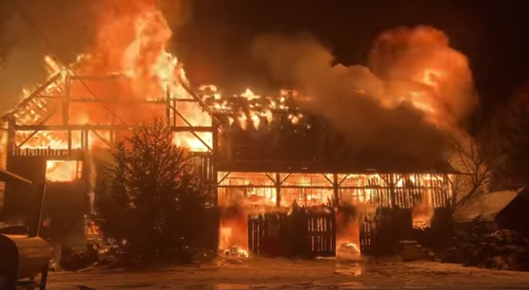 2019-12-04 Brooks Farm fire