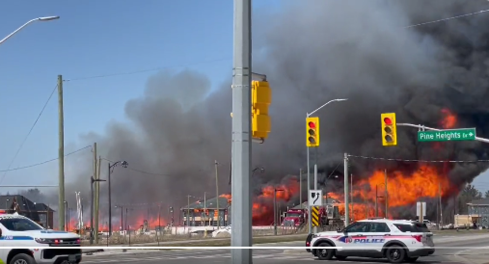 2023-04-12-vaughan-fire