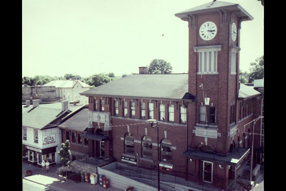The Main Street Post Office in 1983.