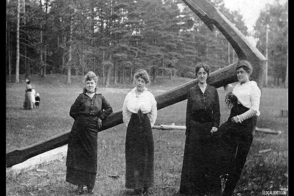 The abandoned anchor, which had been destined for Penetang in 1814, can be seen today in Anchor Park in Holland Landing.