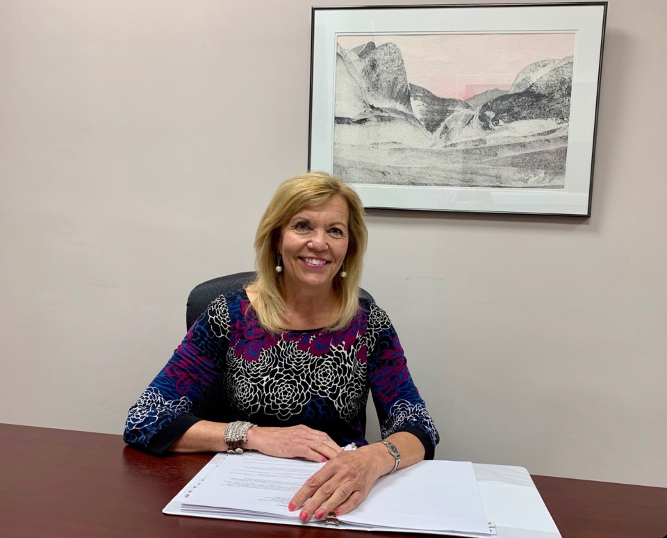 2019 07 12 Christine Elliott desk