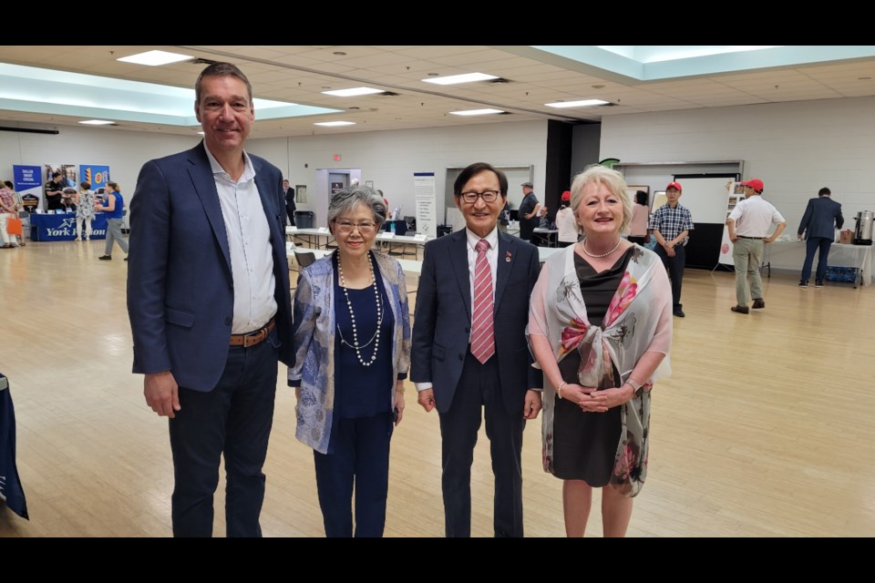 Mayor John Taylor (from left), joined MPP Daisy Wai, Minister Raymond Cho, and MPP Dawn Gallagher Murphy at the seniors expo. 