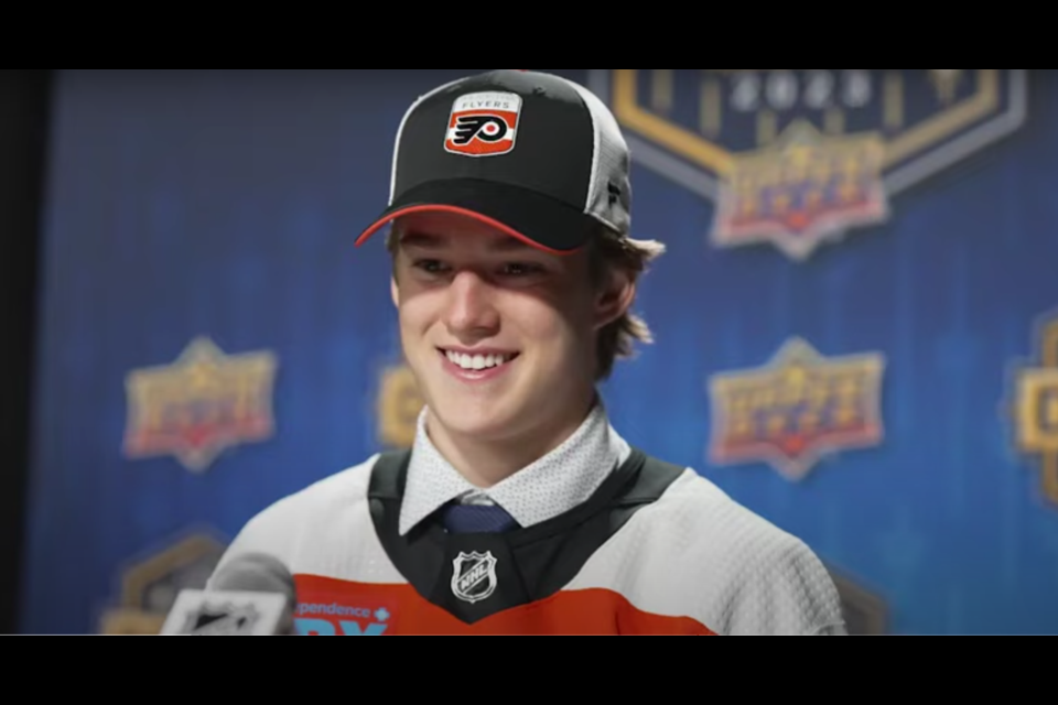 Newmarket native Denver Barkey has signed his first NHL contract with the Philadelphia Flyers. 