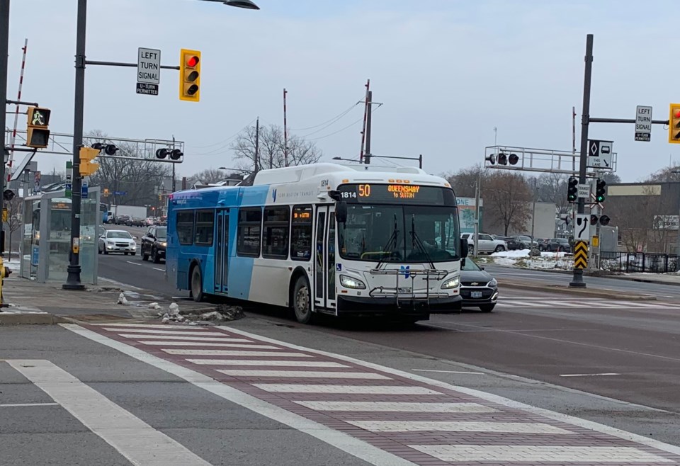 2019-12-16-york-region-transit-bus-on-davis-dk - Edited