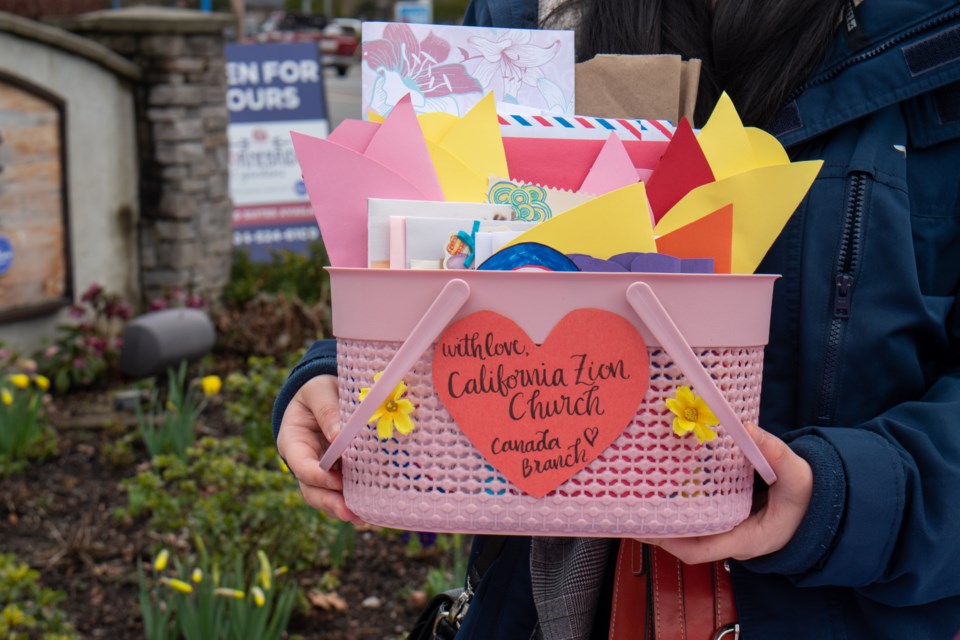 Members of the California Zion Church Canada branch delivered 100 handwritten letters and several bouquets of flowers to residents of New Westminster's Thornebridge Gardens Retirement Residence on Saturday, March 20. 