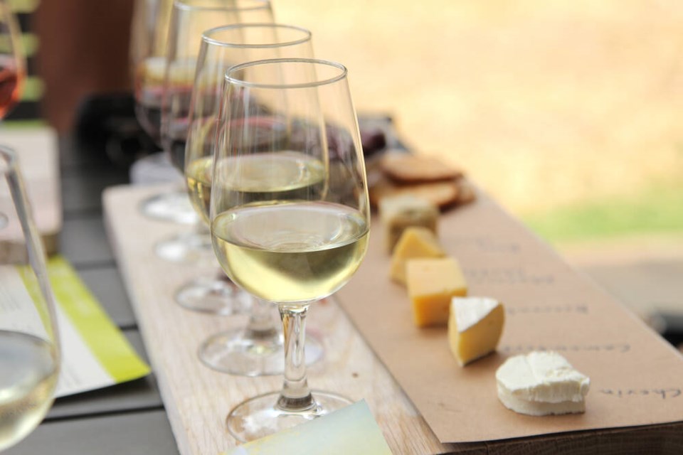 web1_wine-and-cheese-pairing