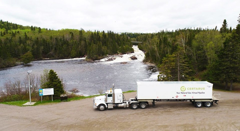 One of Certarus' compressed natural  gas delivery trucks (Certarus photo)