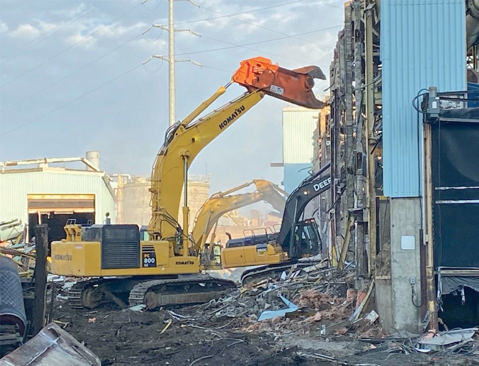 Fort Frances mill demolition (Supplied)