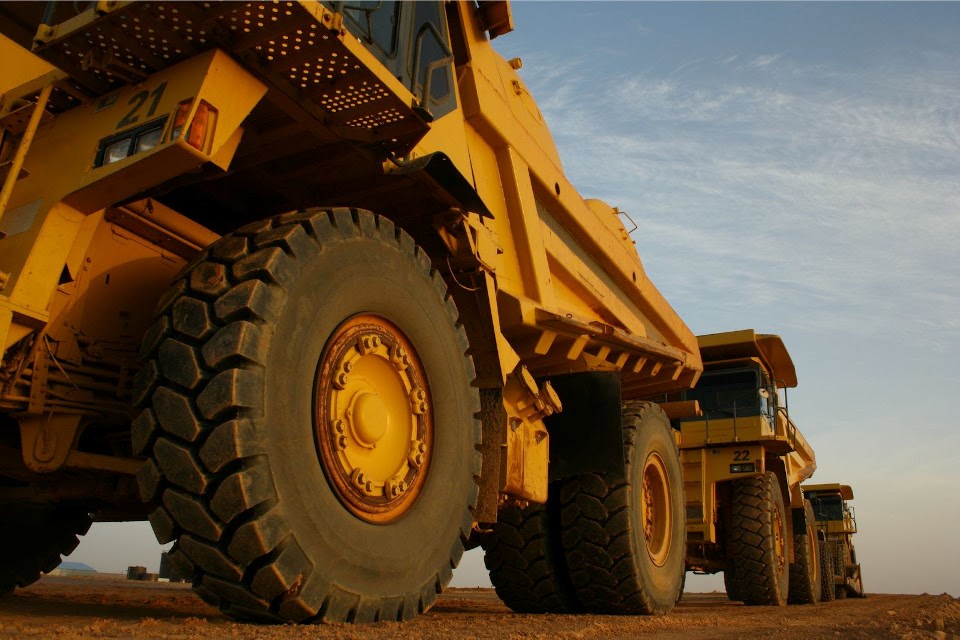 Generic mining dump truck photo