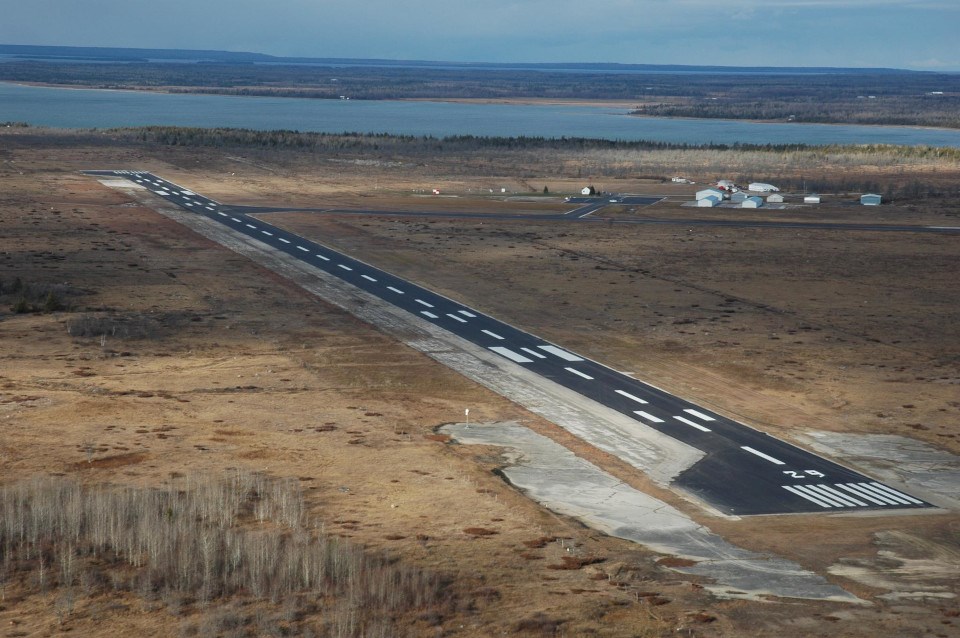 Gore Bay-Manitoulin Airport (2012)