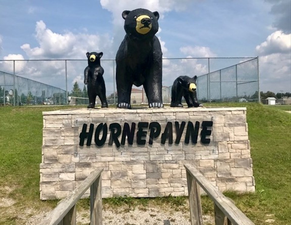 Hornepayne bear statue