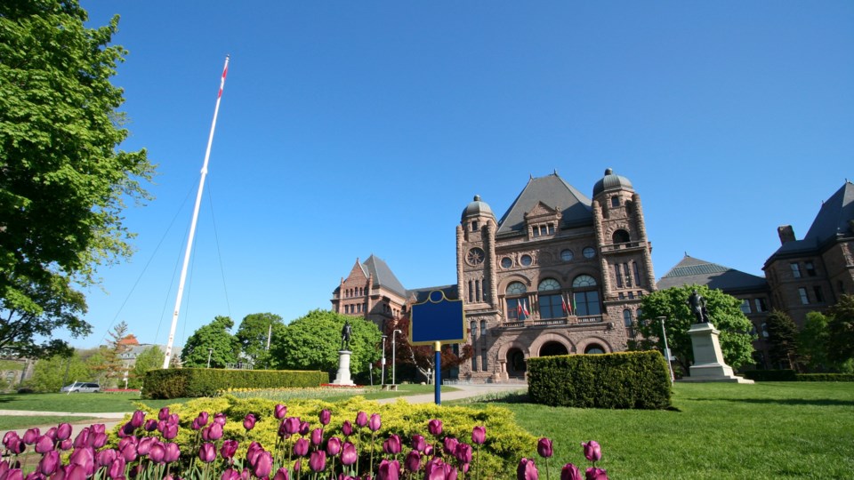 Queen's Park 3