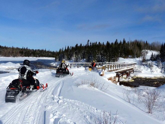 snowmobile_tourism3