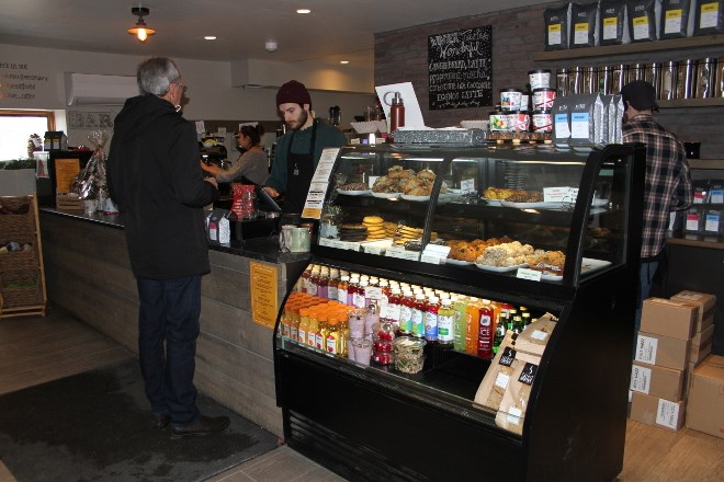 The counter at the south end location has a variety of hot and cold food options, most of which have ingredients locally sourced, as well as vegan and gluten-free options. 