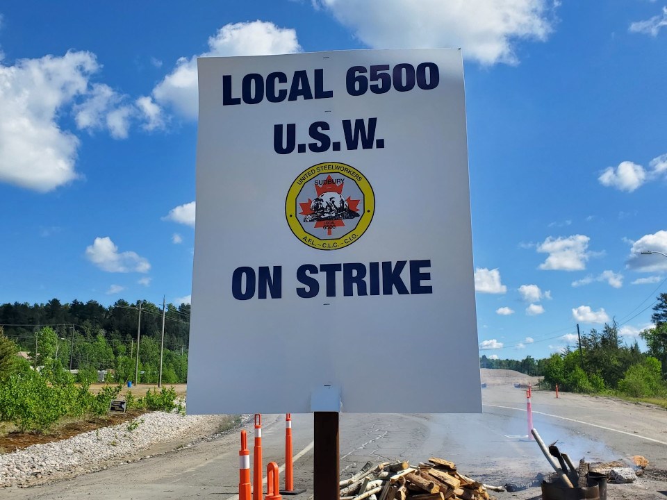 Sudbury Steelworkers strike sign