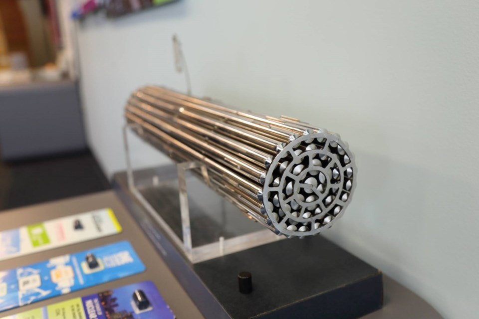 2025-04-24-nwmo-fuel-rods-gs