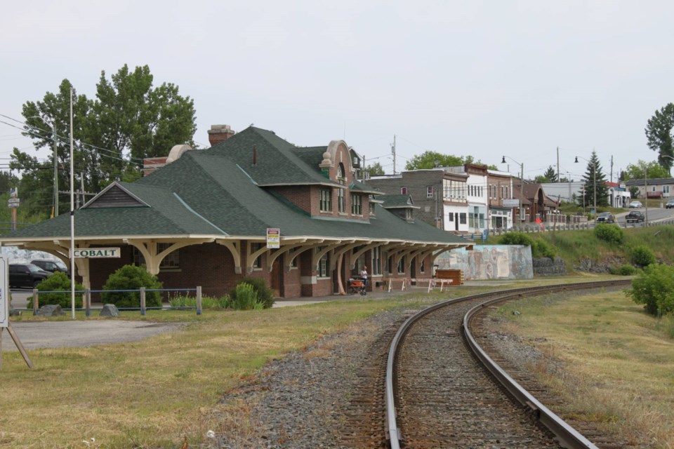 2027-07-14-cobalt-train-station5-lk