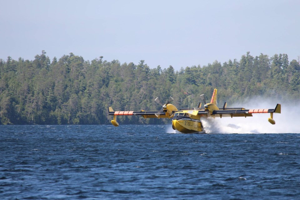 mnrf_water_bomber2023