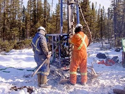 Portable-drill-rig-in-Lowlands_Cropped