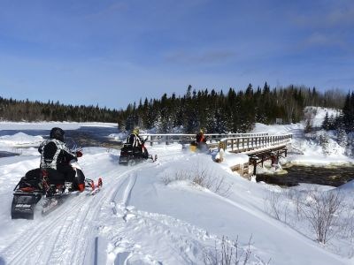 snowmobile_tourism3_cropped