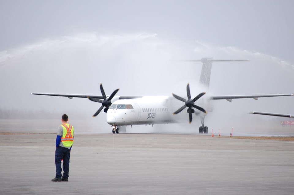 porter_airlines_tarmac