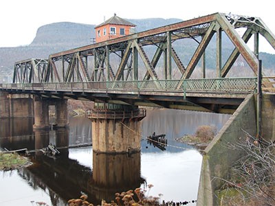 James-Street-swing-bridge_Cropped