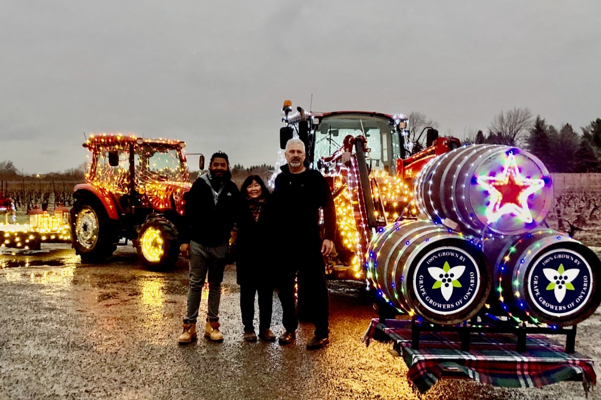 Spectacular tractor parade to tour Virgil Thursday Thorold News