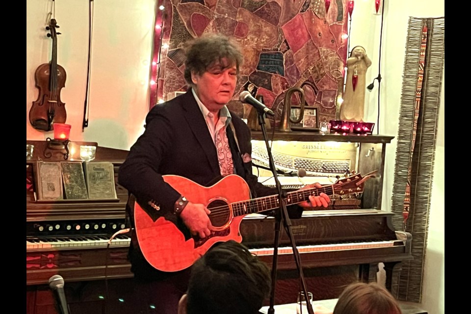 Ron Sexsmith performing for a sold-out audience at an intimate house concert in Niagara-on-the-Lake.