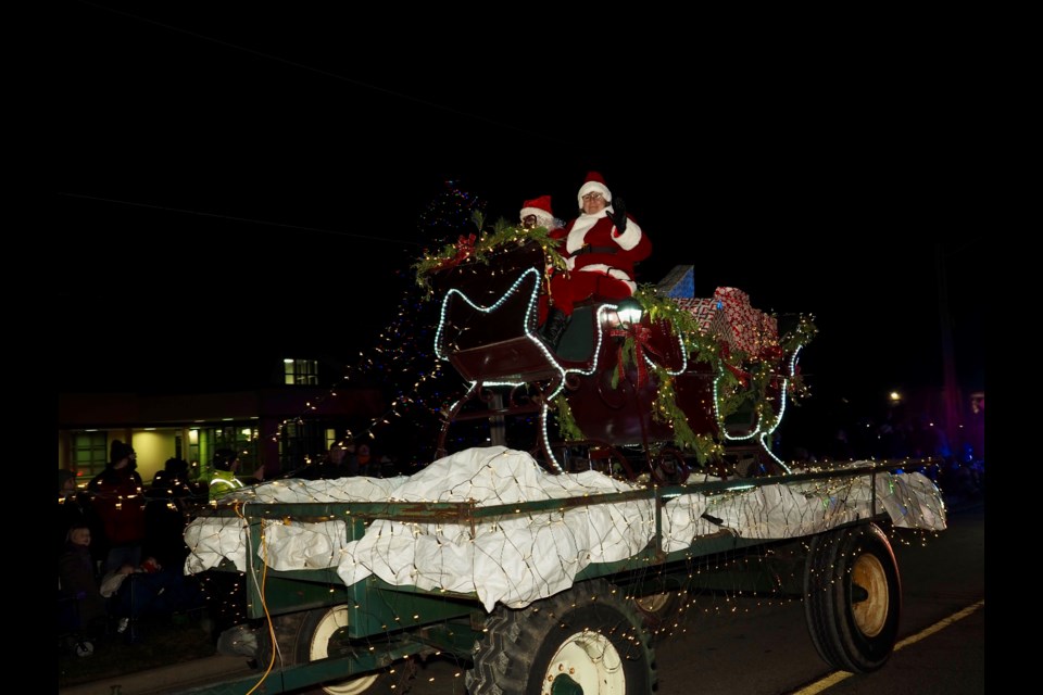NiagaraontheLake Tractor parade triples in size Niagaraonthe