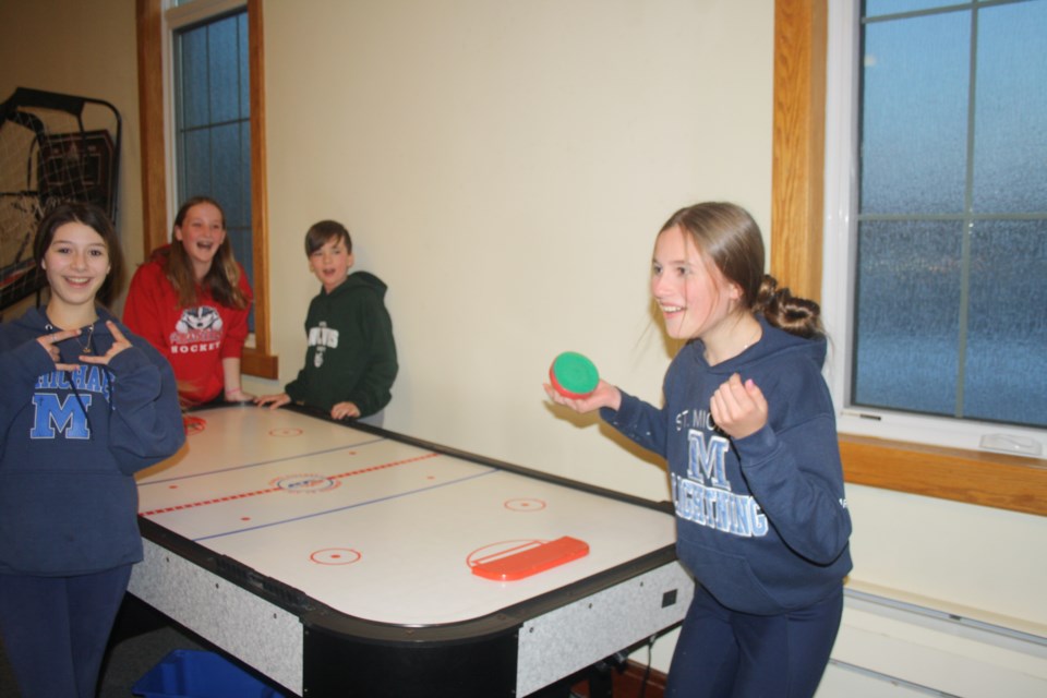 youth-collective-kids-table-hockey